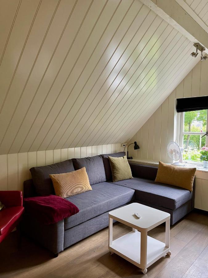 Karibu Het Voorhuis 2 Tot 6 Persoons Luxe Slaapkamers Met Een Mooie Woonkeuken Daarle Exterior photo