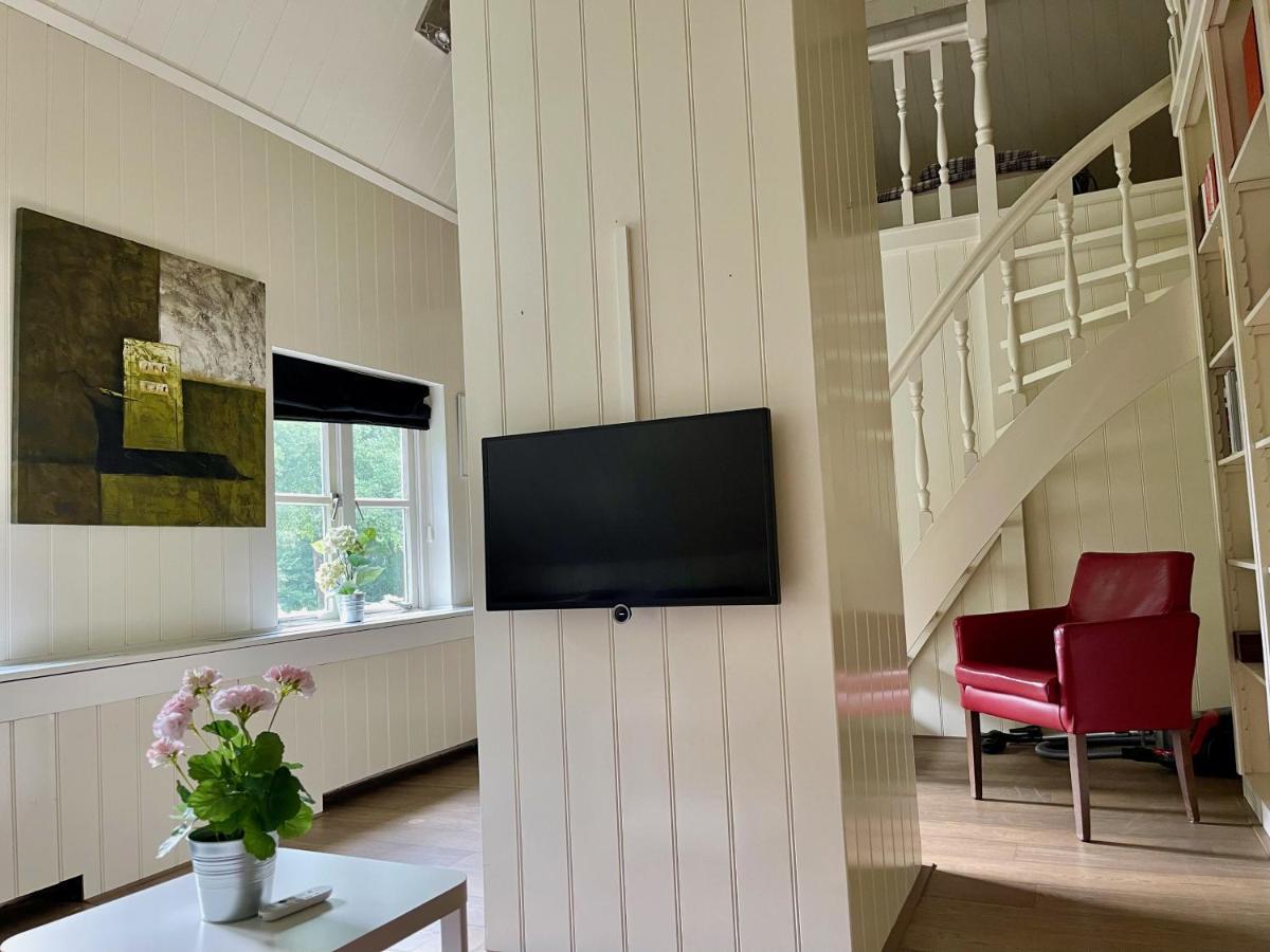 Karibu Het Voorhuis 2 Tot 6 Persoons Luxe Slaapkamers Met Een Mooie Woonkeuken Daarle Exterior photo