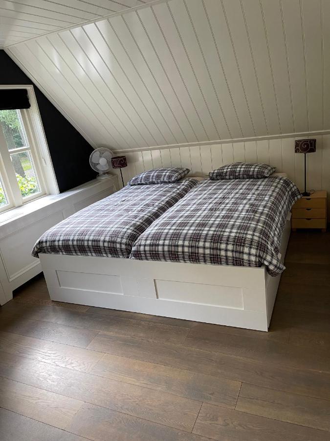 Karibu Het Voorhuis 2 Tot 6 Persoons Luxe Slaapkamers Met Een Mooie Woonkeuken Daarle Exterior photo