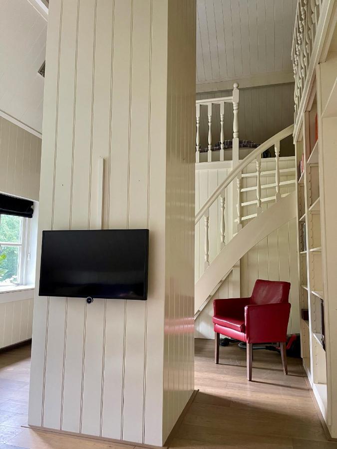 Karibu Het Voorhuis 2 Tot 6 Persoons Luxe Slaapkamers Met Een Mooie Woonkeuken Daarle Exterior photo